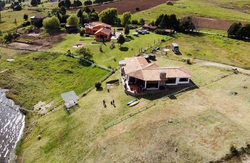 Toca Cabin | Lakefront House - Toca (Boyacá)