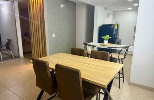 Cali Apartment | Le Parc 40 - Views, Style, and Location