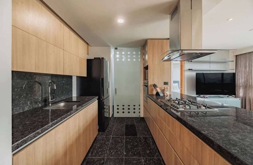 Los Naranjos Apartment | lEPl | Luxury Stay AC Pool Prime Loc Poblado
