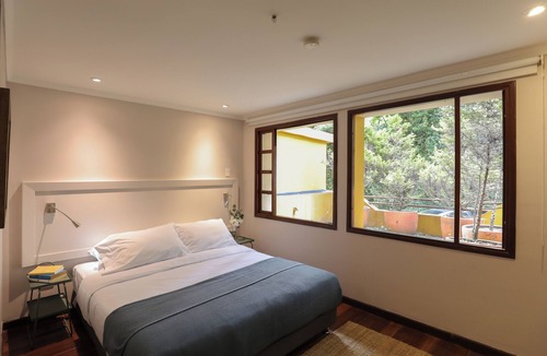 Financial District Apartment | letoH 69