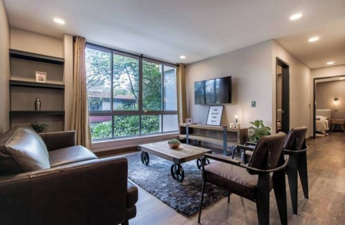 Zona Rosa Apartment | Lleras Park 202 Medellín Fun-business-pleasure