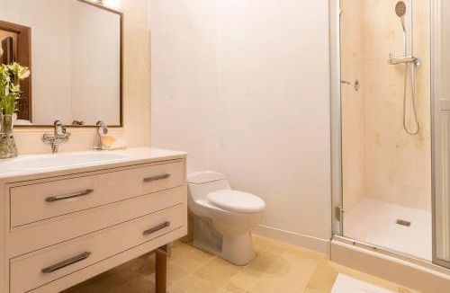 Cartagena Walled City Bed & Breakfast | Local Colombia