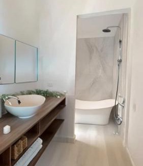 Cartagena Walled City Bed & Breakfast | Local Colombia