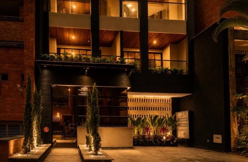 Laureles Apartment | Loft in Laureles - AC fast WiFi & private balcony