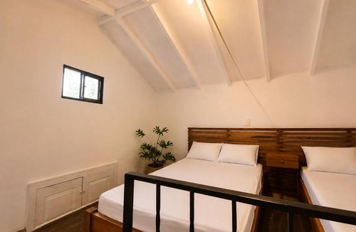 Robledo Apartment | Loft Rústico familiar con mezanine Robledo