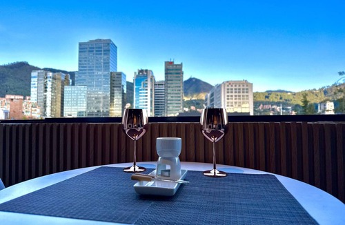 Usaquen Apartment | Loft With Private Jacuzzi, Fireplace, Cinema and Panoramic View