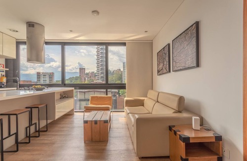El Poblado Apartment | Lujo con piscina panorámica en El Poblado