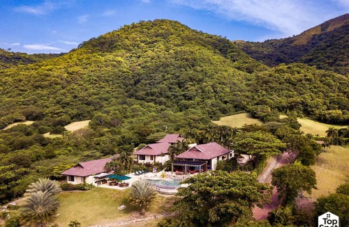 Girardot Villa | Lujoso TopSpot® en Reserva Ecológica Privada
