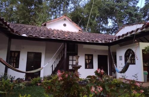 Curiti House | Luna Munay Hostel