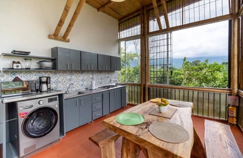 Calarca Villa | Luxurious Villa in the countryside with pool and 15 minutes to the town centre
