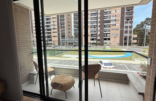 Rionegro House | Luxury 3 -Bedroom Retreat with Private Bathrooms for every room, in Llanogrande.