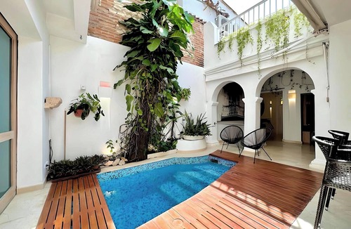 Cartagena Walled City Villa | Luxury 5-BR Retreat: Private Pool, Rooftop & Daily Breakfast Prep + Free Bonus
