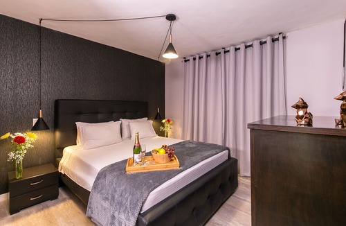El Poblado Hotel | Luxury apartment with Private Pool and 2 Jacuzzi