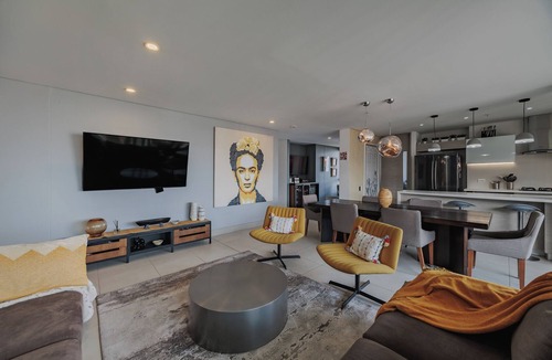 La Florida Apartment | Luxury Apartment with Panoramic Views in Provenza