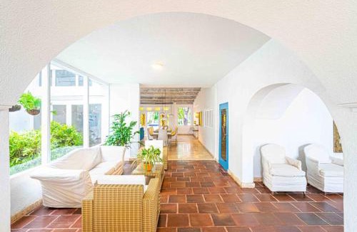 Castillogrande House | Luxury Bryon Pool