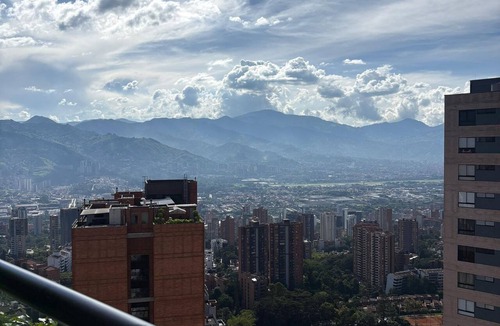 El Poblado Condo | Luxury condo with stunning city views in El Poblado