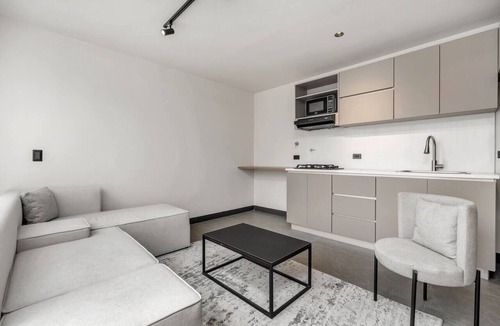 Laureles - Estadio Apartment | Luxury loft in Laureles with AC and fast Wifi