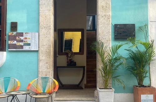 Cartagena Walled City Villa | Luxury Oasis in Getsemaní House with Jacuzzi