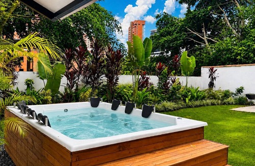 Los Naranjos House | Luxury Villa "El Tesoro"/Hot Tub/Sleeps 18