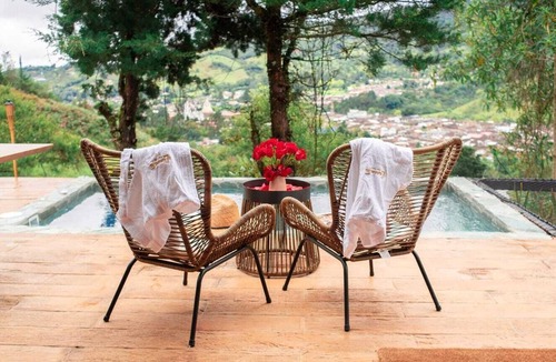 Silvia Cabin | Luxury villas nestled in the mountains with spectacular views