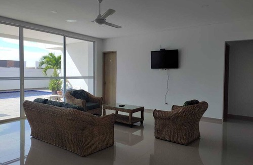 Flandes House | Magnífica casa de 4 dormitorios con aire acondicionado en la vía Flandes Espinal