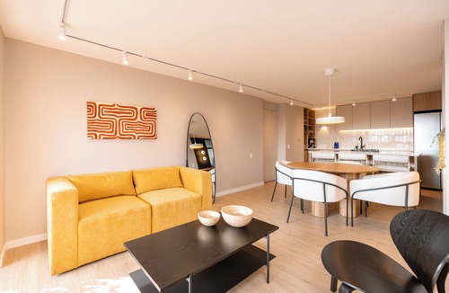 La Florida Apartment | Magnificent 2BR Apt with A/C, great view & swimming pool in Provenza