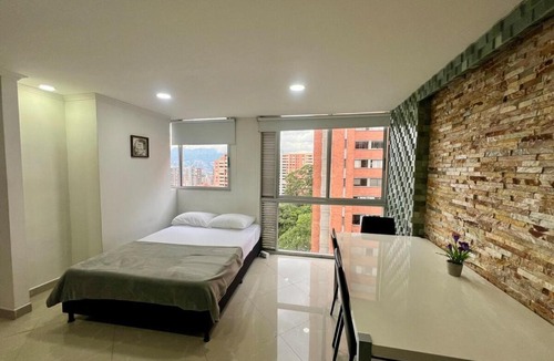 El Tesoro Apartment | Magnificent apartment near Lleras and Provenza