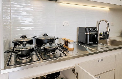 Armenia Apartment | Modern 3BR in Colombia's Coffee Region · Pool, Gym, Spa · Near Salento