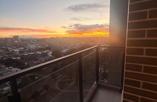 Barrios Unidos Apartment | Modern Apartment in Alma 72, Close to the Financial District