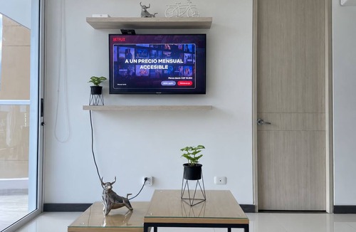 Santa Marta Apartment | Modern condo, 5-min walk to the beach · Pools, Gym & Coworking