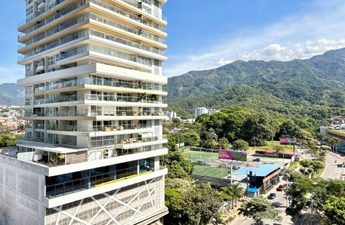 Ibague Apartment | Modern Premium Apartment on the Golden Mile, 11th Floor