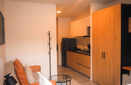 Centro International Apartment | Modern Studio with a View of Monserrate, 25th Floor
