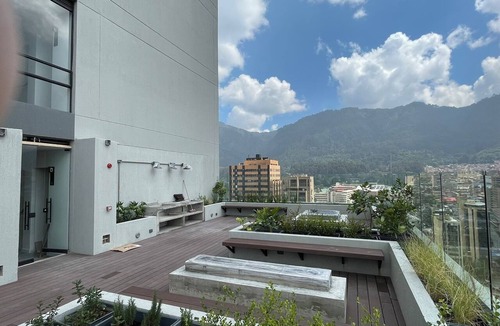 Centro International Apartment | Modern Studio with a View of Monserrate, 25th Floor