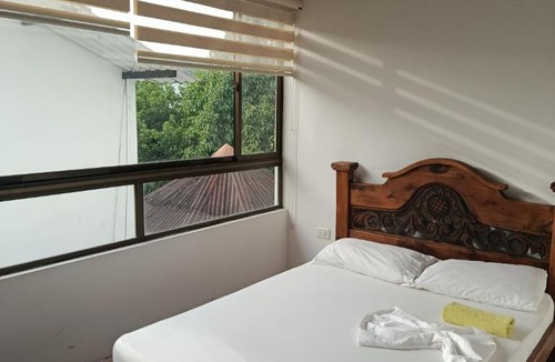 Utica Hotel | Narú