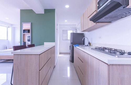 El Tesoro Apartment | New loft close to parque lleras with city View