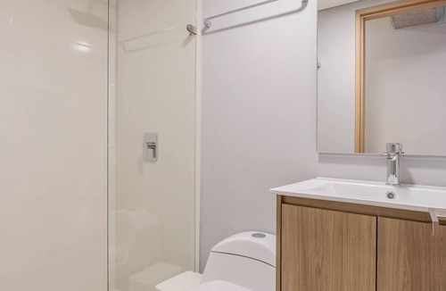 La Bella Suiza Apartment | NOK Bright 1BR Apartment at Usaquen, Bogota