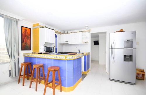 El Laguito Apartment | Ocean View and Well Located Faro Tequendama 604