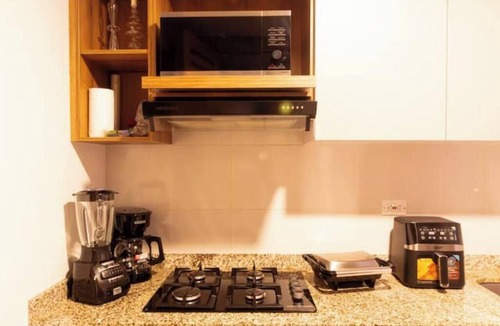 Comuna 3 Apartment | OCEAN VIEW! Exclusive Rodadero - 2-Bedroom Suite