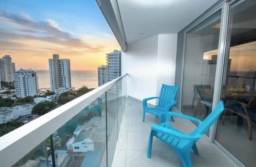 Comuna 3 Apartment | OCEAN VIEW Rodadero Exclusive Area - 2-Bedroom Suite