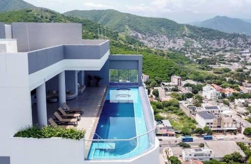 Comuna 3 Apartment | OCEAN VIEW Rodadero Exclusive Area - 2-Bedroom Suite
