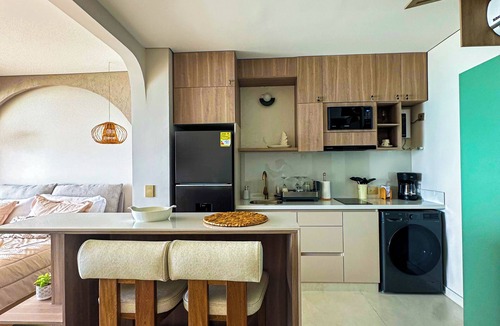Urbanizacion Eliana Apartment | Oceanfront Suite with Coworking & Pool