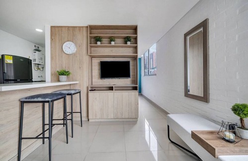 El Tesoro Apartment | Oslo 2403 · Apto piso 24-vista a la ciudad 5mins parque lleras