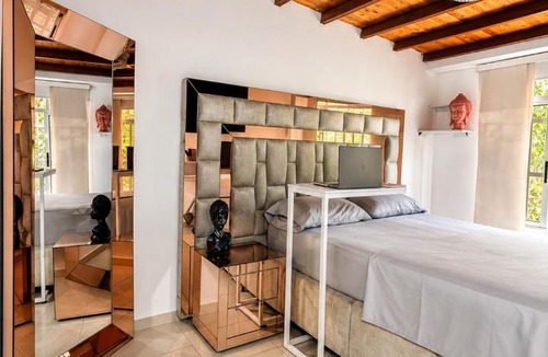 Floridablanca House | Oxford House Hostel