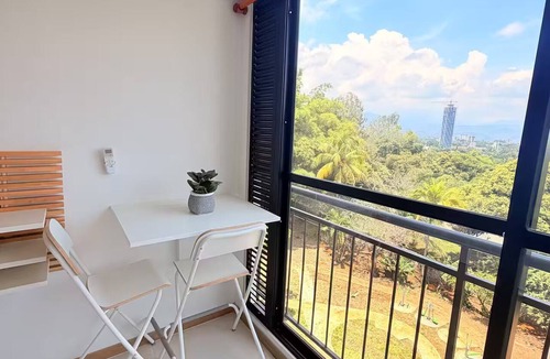 Cali Apartment | Pance zona exclusiva: apto, wifi y parqueadero