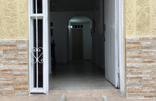 Guadalajara de Buga House | Perfect location, comfort and tranquility in Buga Ideal for families or groups.