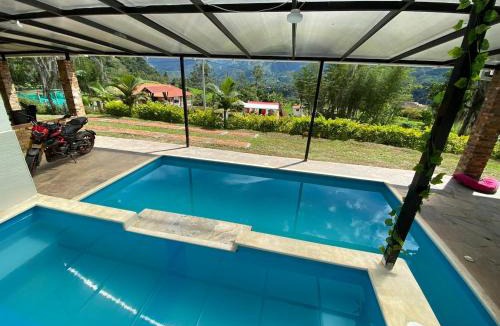 Pacho House | Piscina Privada, Zona parrillas, 8 min del Pueblo, Parqueadero Cubierto
