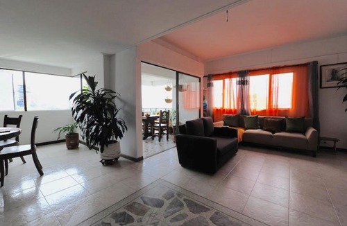 Castropol House | Poblado-Castropol