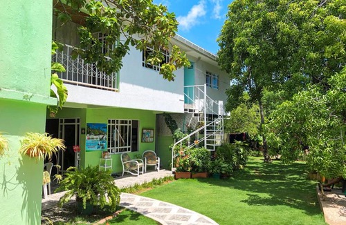 Punta Hansa Hotel | Posada Nativa Bernard Place