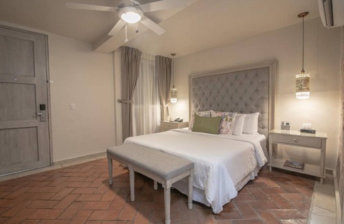Cartagena Walled City Resort | Private room ∙ 1 bedroom ∙ 3 guests