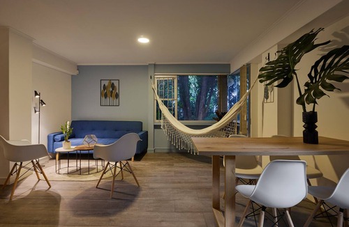 La Florida Apartment | Provenza's Retreat - Tranquil 1BR-1BA Apartment